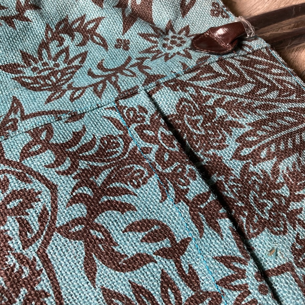 Murval Floral Jute Tote Bag - Picture 3 of 12